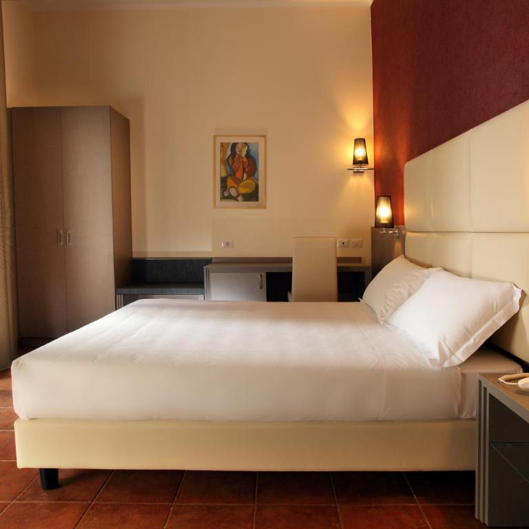 Hearth Hotel - Camera Matrimoniale - 15