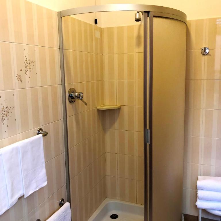 Hotel Signa - Camera Tripla Economy - 1