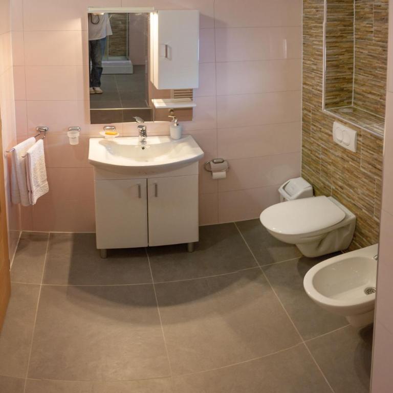 Villa Maja - Three-Bedroom Apartment - 25