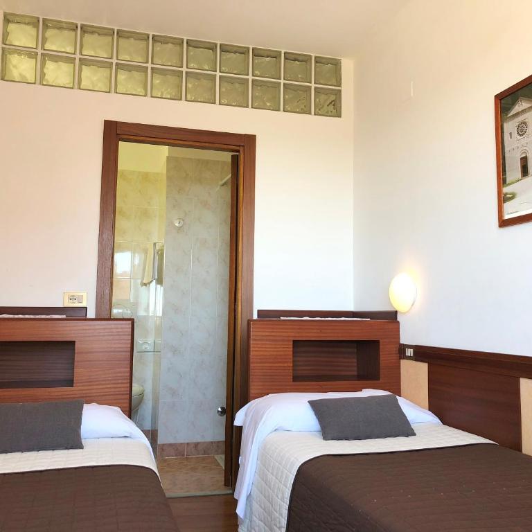 Hotel Signa - Camera Quadrupla Superior - 3