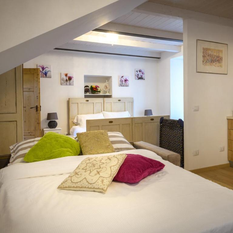 Casa Vacanza Nonna Pia I & III in "Piazza Basilica" - Estudio con cama extragrande y sofá cama - 11