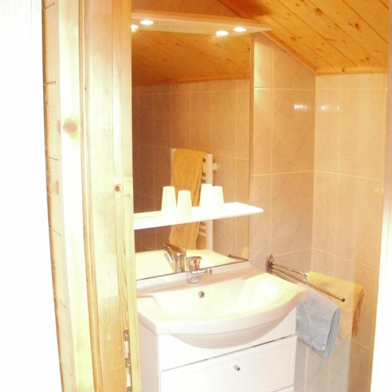 CHAMBRE d'HÔTE LA PETITE BERGERIE - Chambre Double avec Balcon - 18