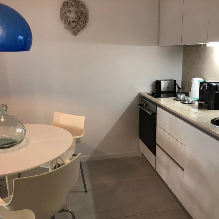 Impecable monoambiente en Belgrano - Apartamento con balcón - 22