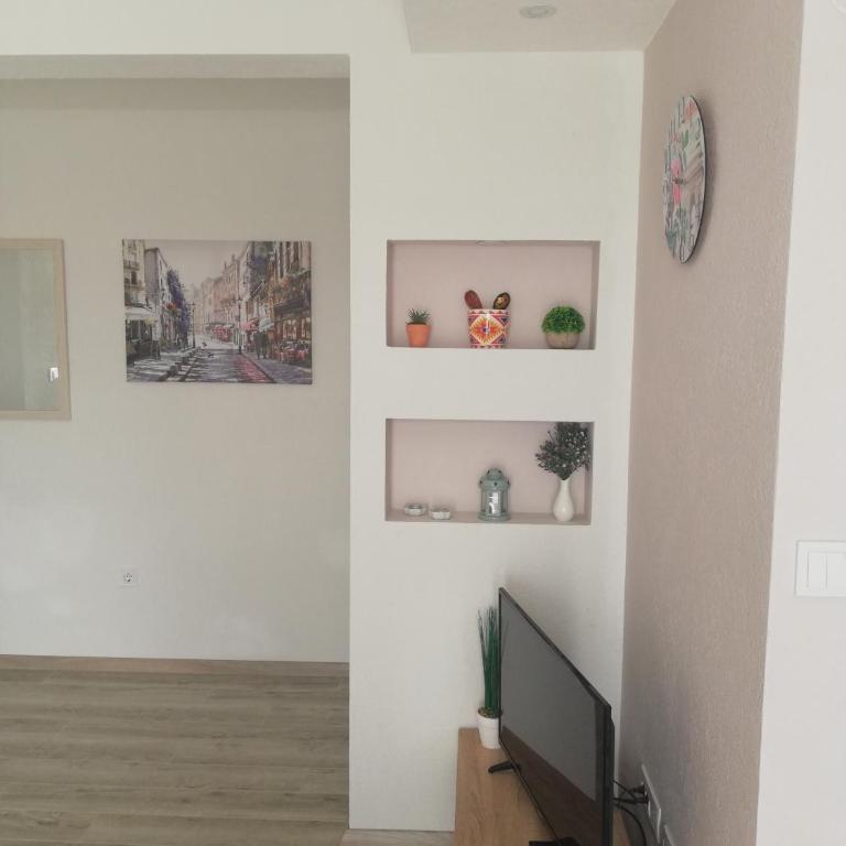 Apartmani Beljkas - One-Bedroom Apartment with Sea View and Balcony - 6