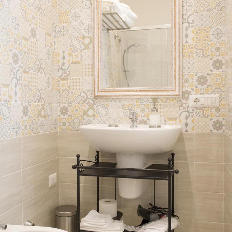 Palazzo Spasiano rooms - SORRENTO CENTER - Superior Double Room - 5