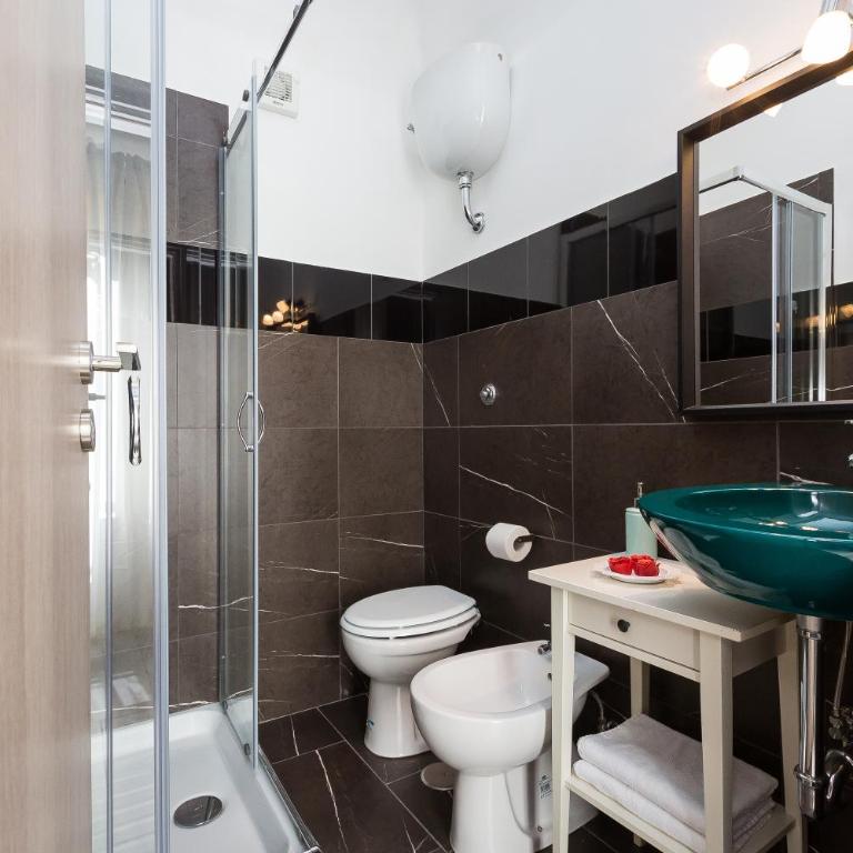 San Peter Angels - Quadruple Room with Private Bathroom - 12
