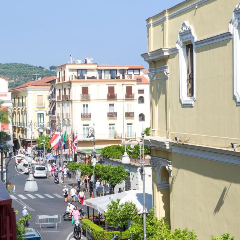 Palazzo Spasiano rooms - SORRENTO CENTER - Superior Double Room - 2