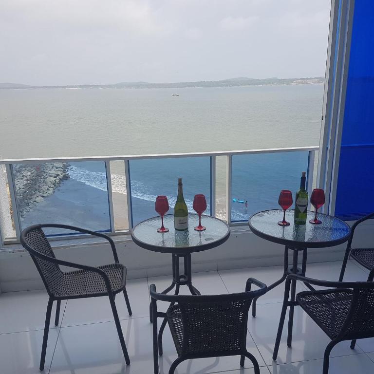 Espectaculares Vistas, Edificio Nautilus, Barrio El Laguito. - Three-Bedroom Apartment with Ocean View - 27