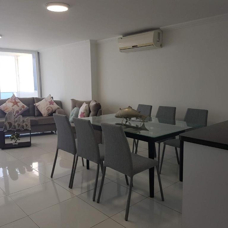 Espectaculares Vistas, Edificio Nautilus, Barrio El Laguito. - Three-Bedroom Apartment with Ocean View - 18