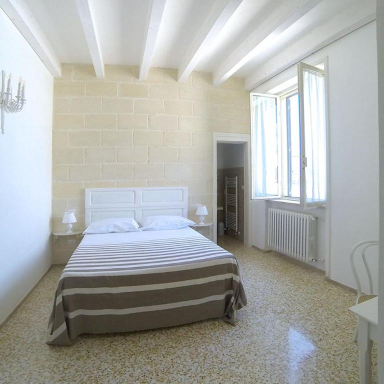 B&B PALAZZO MARZO - Camera Matrimoniale con Bagno Privato - 1