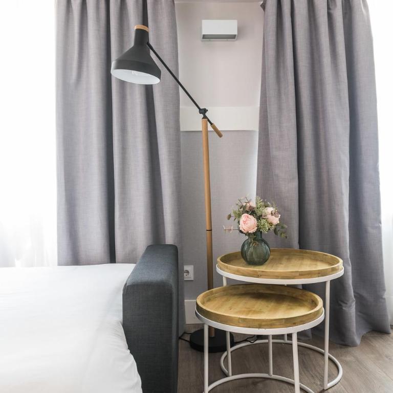 BYPILLOW Velázquez 45 - Triple Room - 6