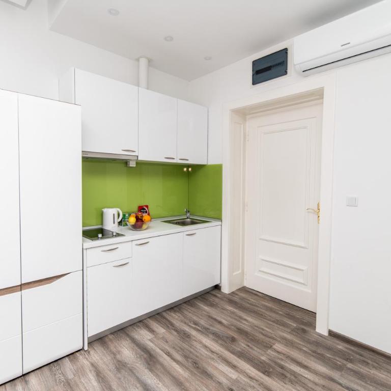 Modern studio for 3 people in the Heart of the City Center - Studio Apartment - 3