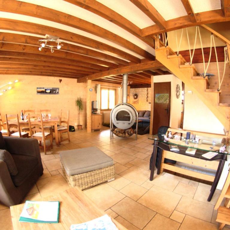 La cime des sapins - Three-Bedroom Chalet - 11