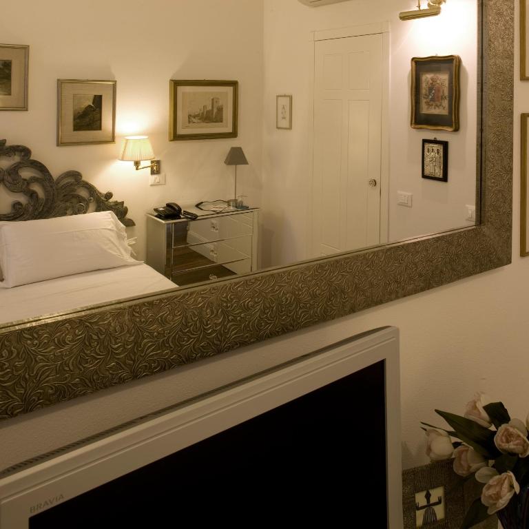 M Club De Luxe B&B - Camera Matrimoniale Superior - 5
