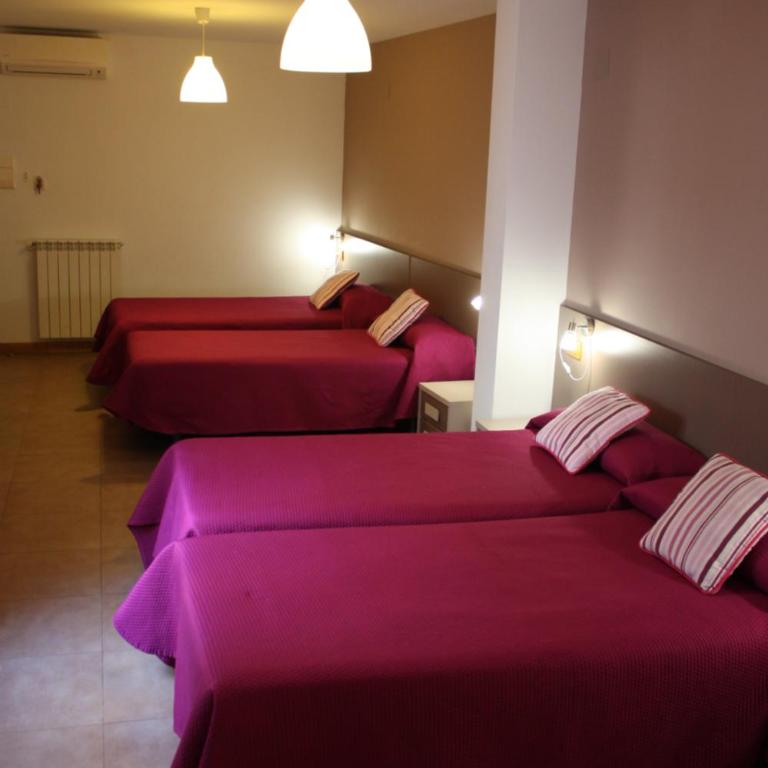 Hostal La Ribera del Júcar - Quadruple Room - 5