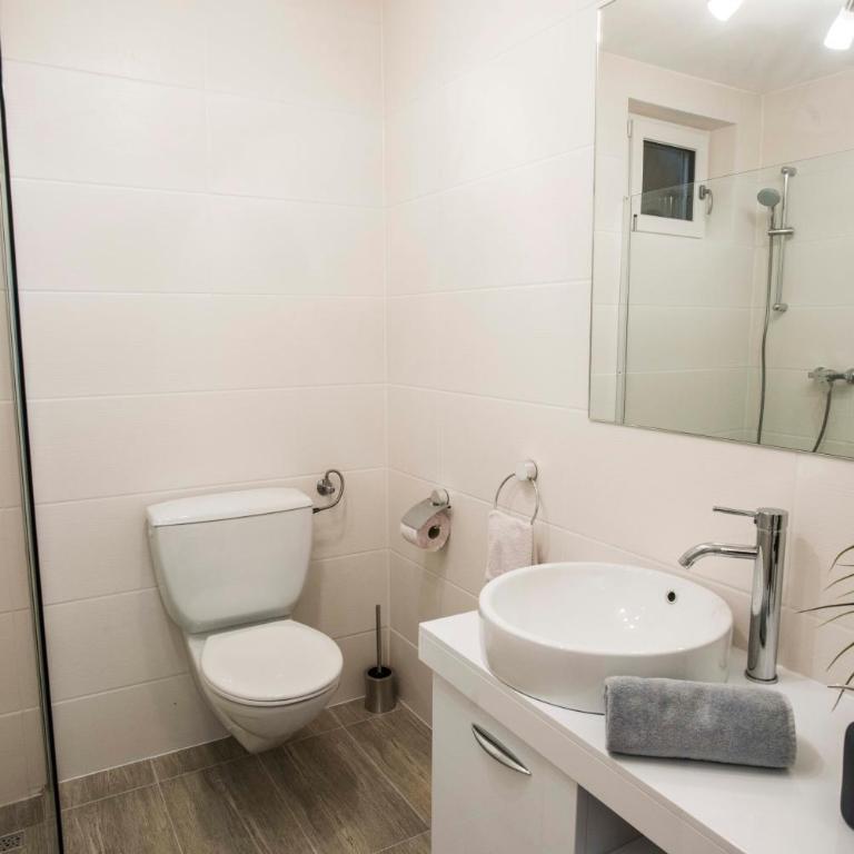 Große Ferienwohnung mit Seeblick nahe Wörthersee Ideal für Familien & Gruppen - Superior Apartment mit 2 Schlafzimmern mit Terrasse und Seeblick - 18