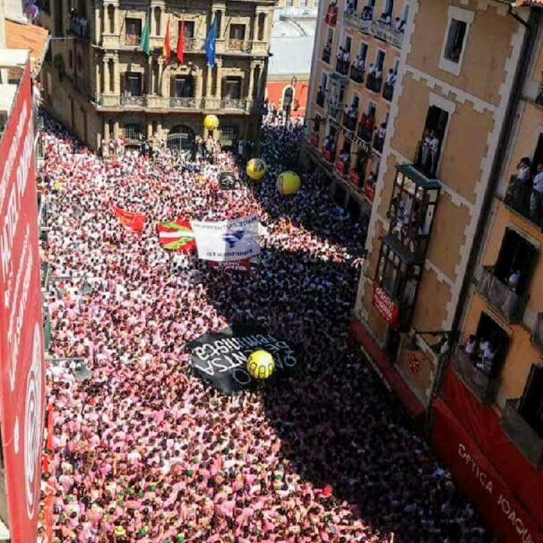 Atico en la Plaza del ayuntamiento - Apartment - 27