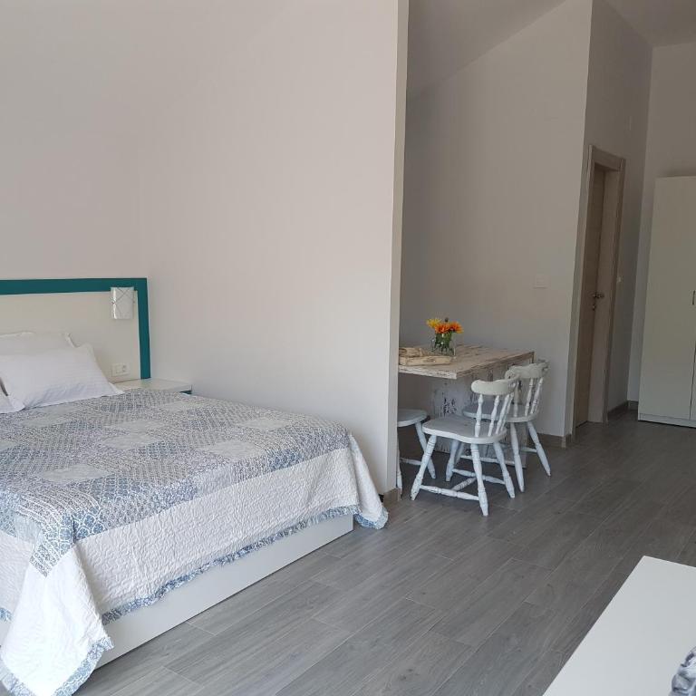 Apartments and Rooms Lijesevic - Apartman sa Terasom - 6