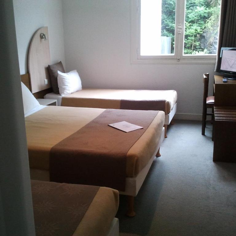 Adonis Lourdes - Notre Dame de la Sarte - Chambre Quadruple (2 Adultes + 2 Enfants) - 8