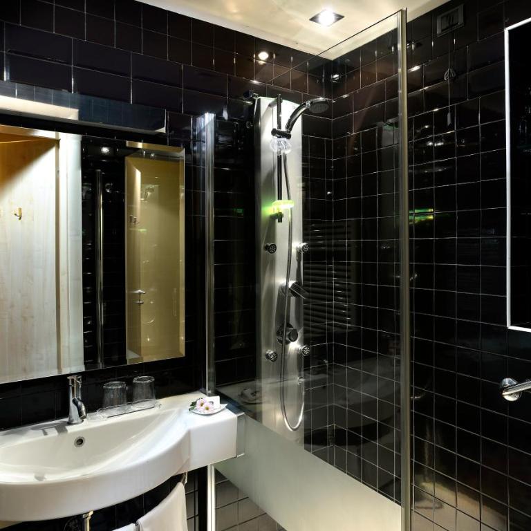 Best Western Hotel Crimea - Triple Room - 14