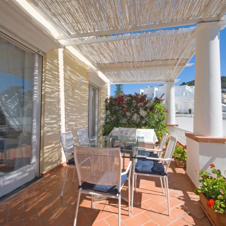 Carthusia Suites - Appartamento con 2 Camere da Letto e Terrazza - 15