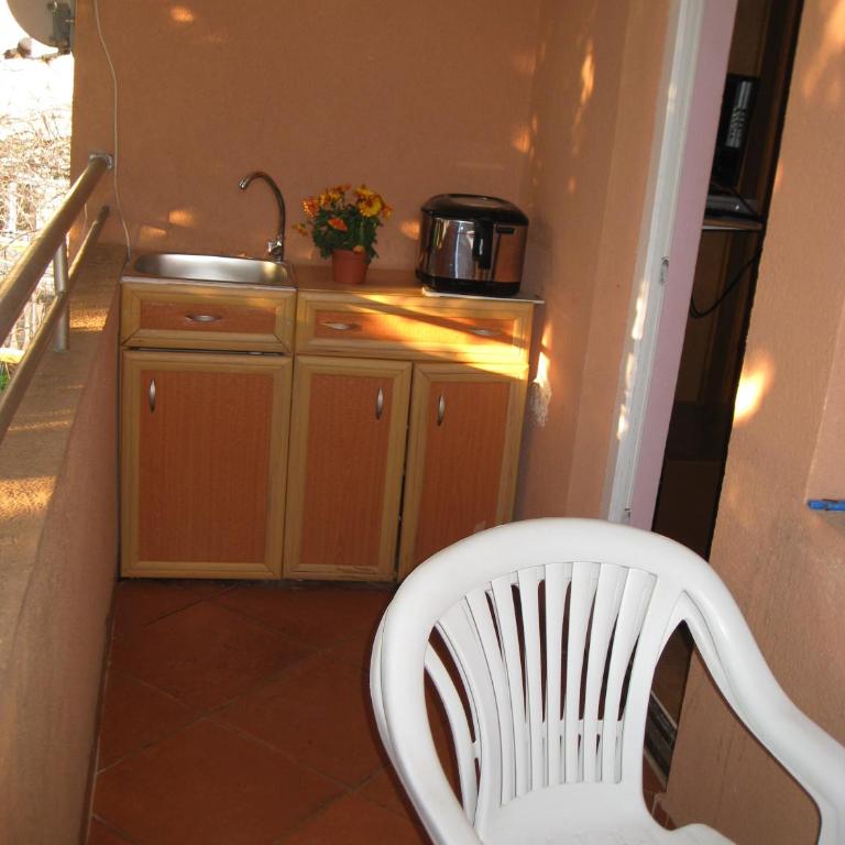 Apartments Milka - Studio with Terrace (3 Adults) - 5