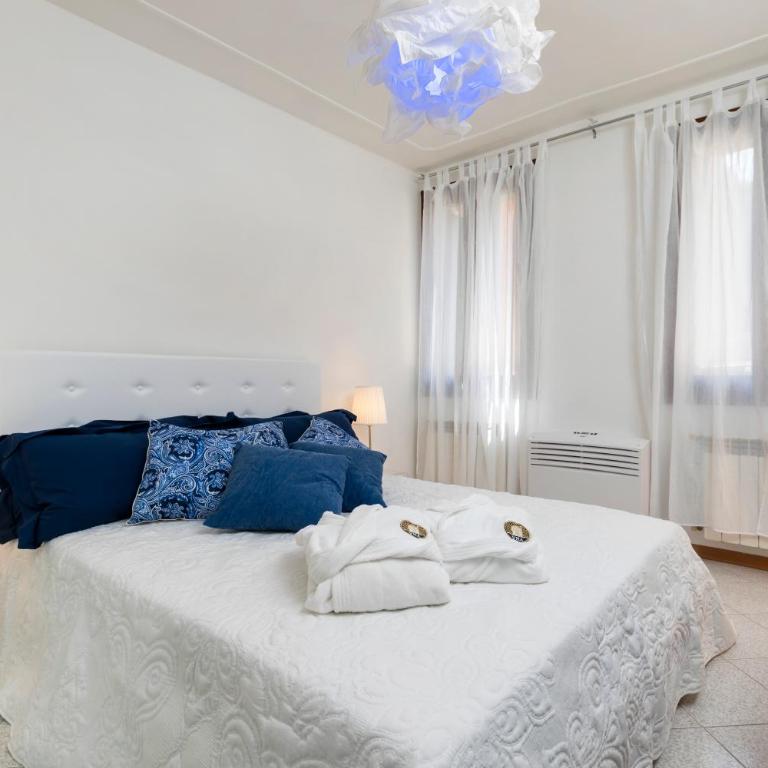 San Marco Elegant Apartments Steps from St Marks Square - Venice Heaven Apartments Collection - Deluxe Apartment - 1st Floor - 7