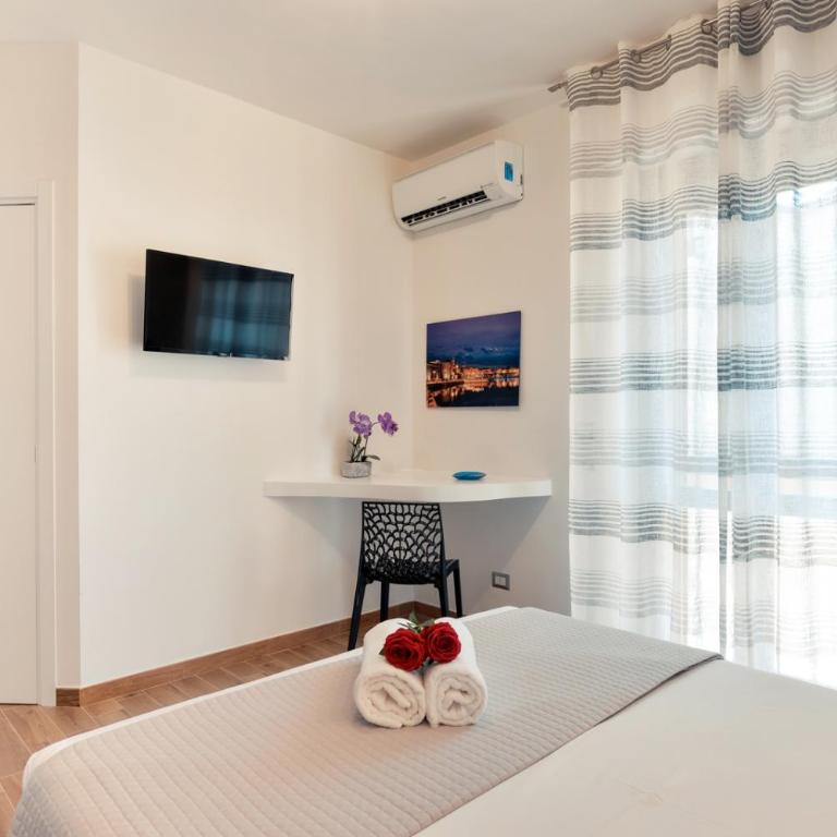 Coral Bay Charming House - Camera Matrimoniale Deluxe con Balcone - 3