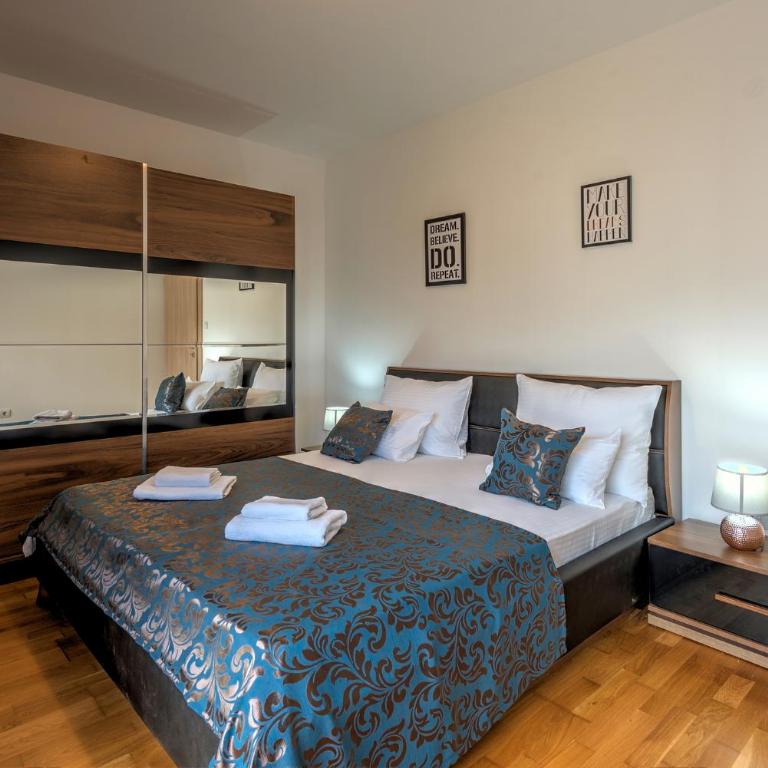 Apartments Villa Adriatic - Deluxe Apartment - 1