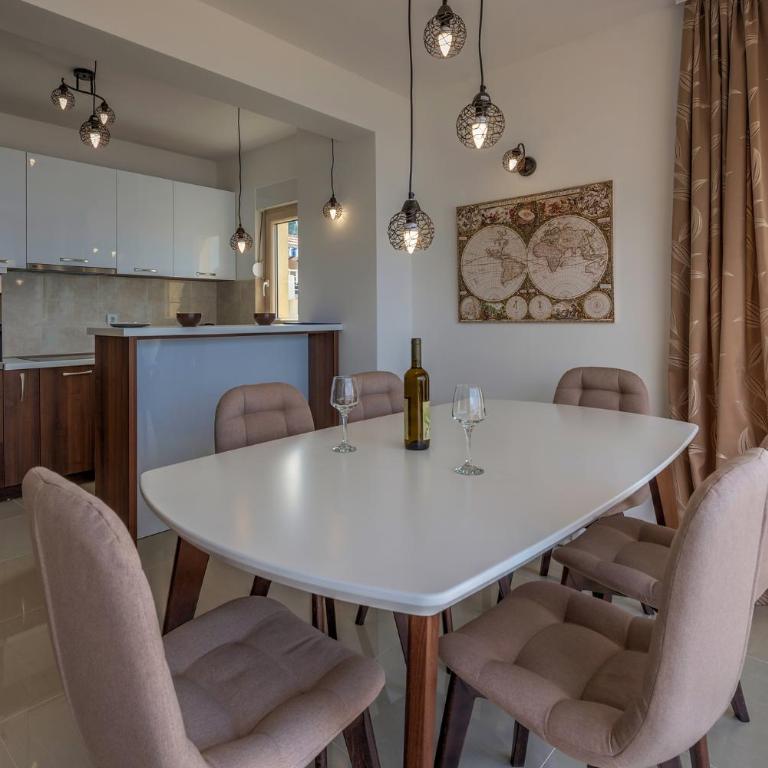 Apartments Villa Adriatic - Apartment - 17