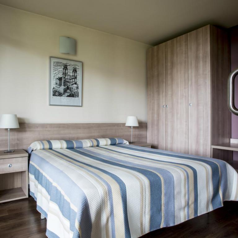 Residencia Universitaria Resa Hernan Cortes - Estudio Executive - 4