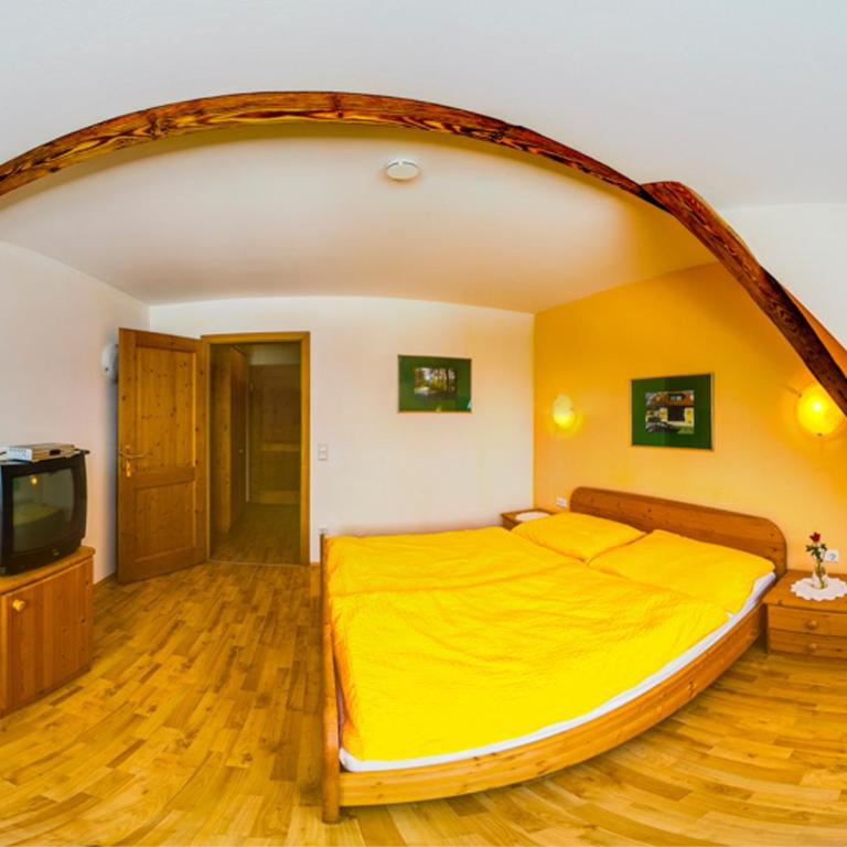 Frühstückspension Zanglhof - Doppel- oder Zweibettzimmer - 4