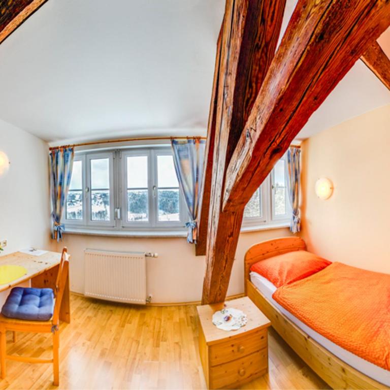 Frühstückspension Zanglhof - Doppel- oder Zweibettzimmer - 2
