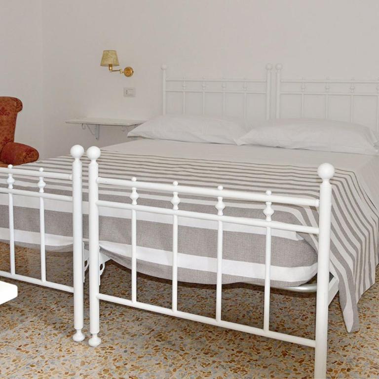 B&B PALAZZO MARZO - Camera Matrimoniale con Bagno Privato - 4