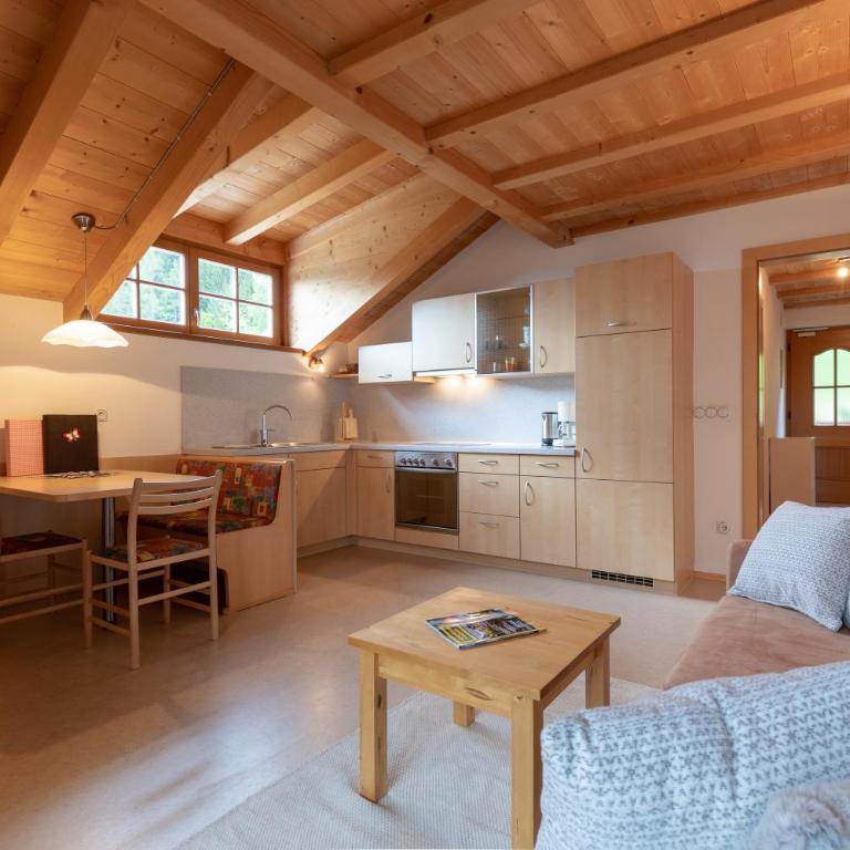 Apartment Christian Welschnofen - Aktiv, Genuss und Natur in den Dolomiten, nahe am Karersee, inklusive Eggental Guest Card - One-Bedroom Apartment with Terrace - 7