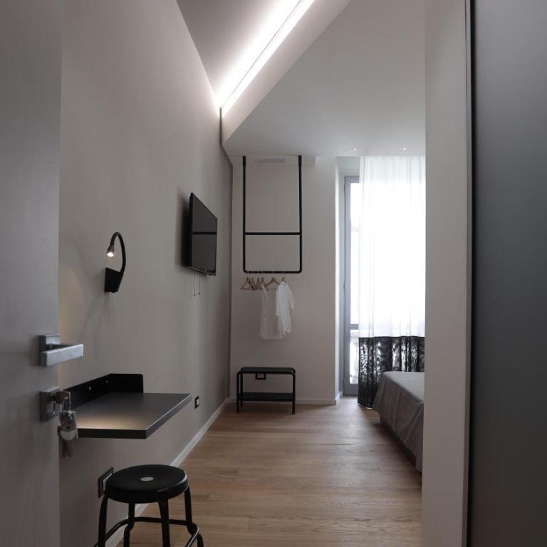 Suite Inn Rome - Camera Tripla con Balcone - 6