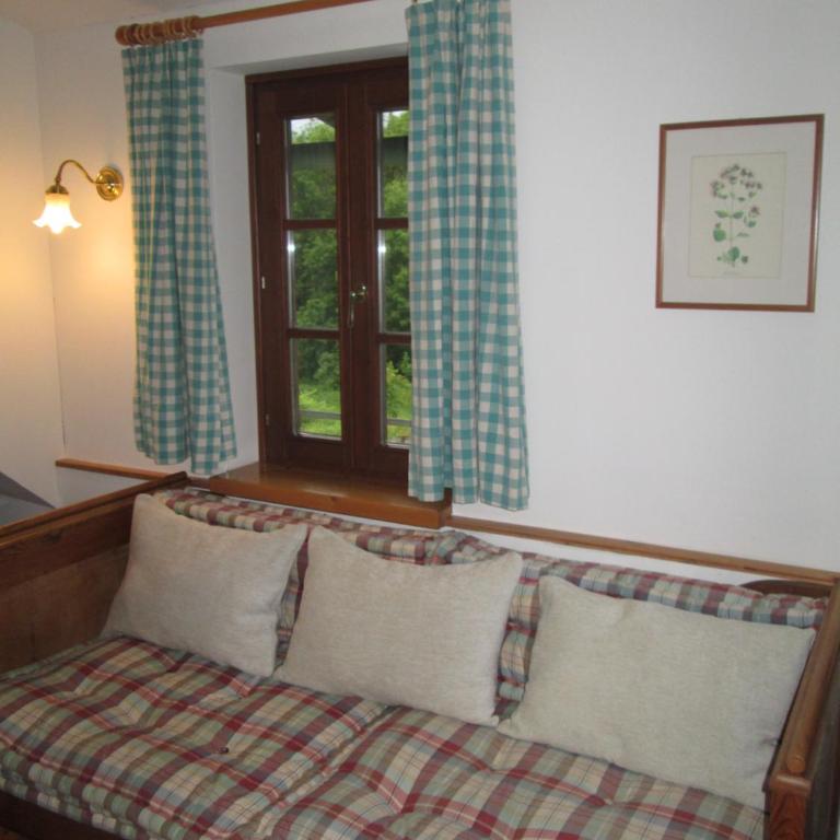 Schloss Manndorf Gästehaus - Apartment mit 2 Schlafzimmern - Dachgeschoss - 6