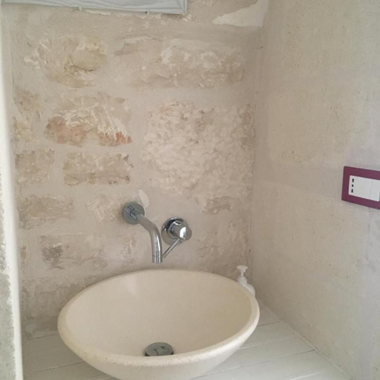 La dimora di nonna Giuliana - Camera Matrimoniale con Bagno Privato - 2