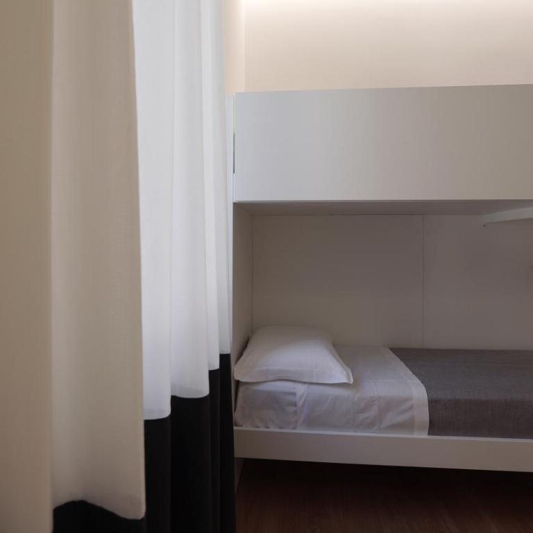 Suite Inn Rome - Camera Quadrupla Deluxe - 6