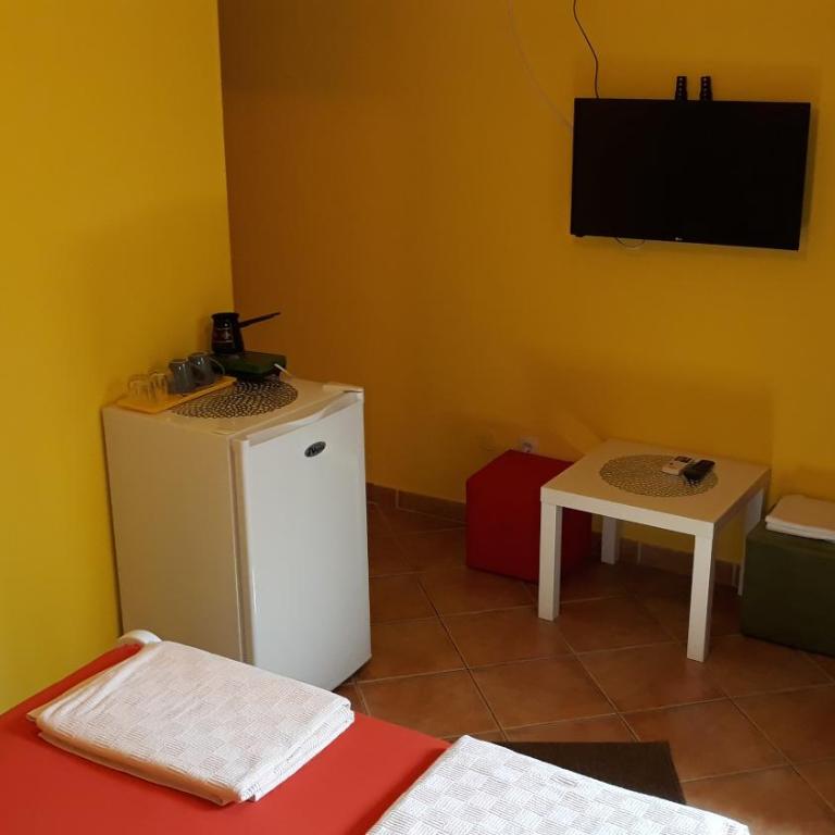 Guesthouse Djacic - Dvokrevetna Soba sa Bračnim Krevetom i Balkonom - 7