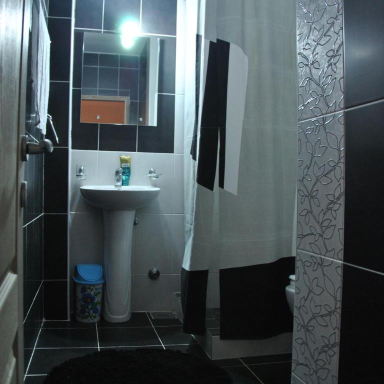 Haamel Apartment - Apartment with Balcony - 1
