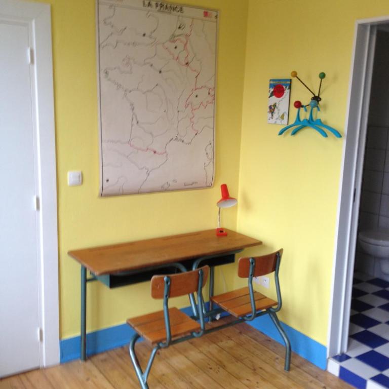 Chambre d'hôtes La Célestine - Family Room (2 Adults + 2 Children) - La Vespa - 7