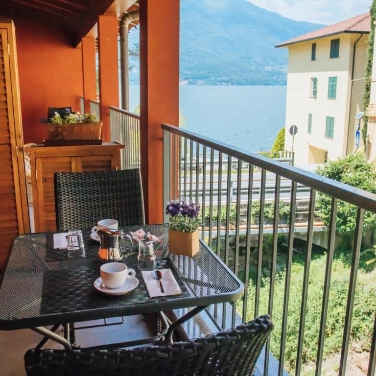 Valle dei Mulini - Lake Como - Camera Matrimoniale con Terrazza e con Vista Lago - 1