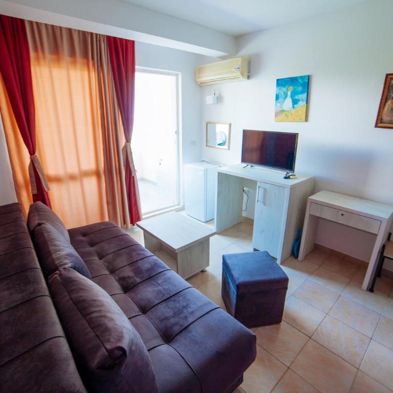 Apartments Art - Dvokrevetna Soba sa Bračnim Krevetom i Pogledom na More - 13