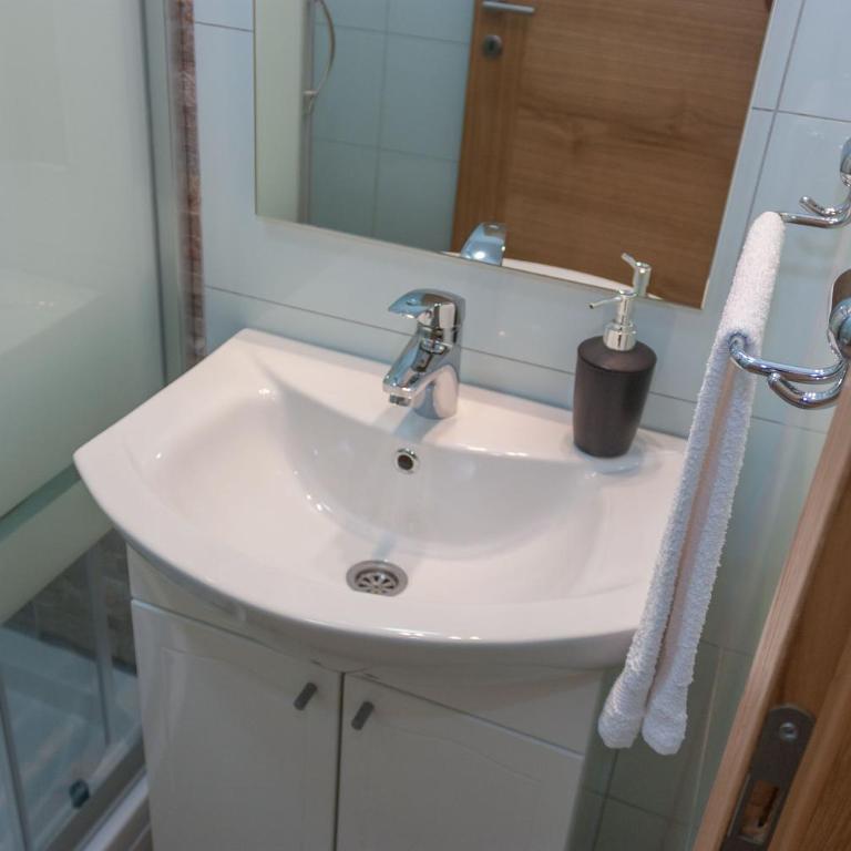 Villa Maja - Twin Room - 17