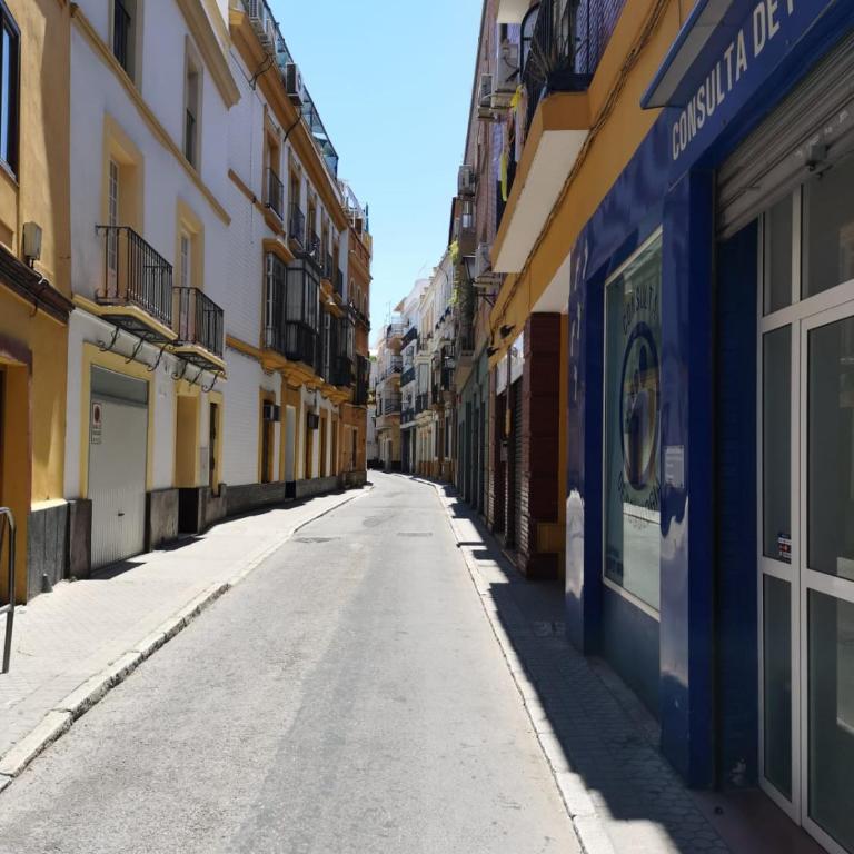 Centro de Sevilla - Two-Bedroom Apartment - 21