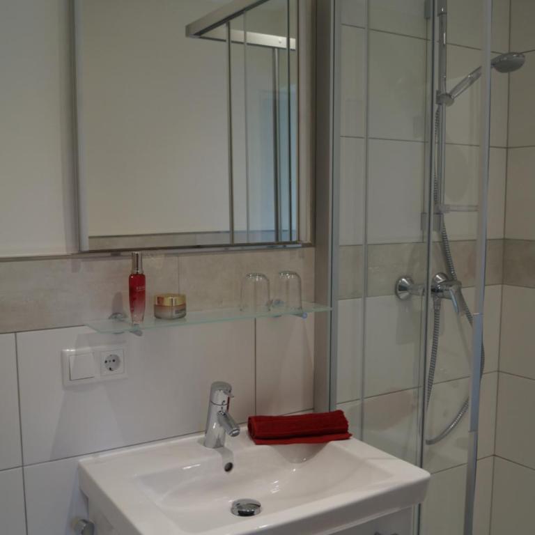 Landhaus Antonia - Apartment mit 3 Schlafzimmern und Bergblick - 1