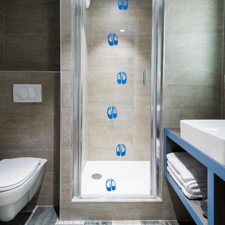 Ibis Styles Sallanches Pays du Mont-Blanc - Chambre Lits Jumeaux Standard - 8