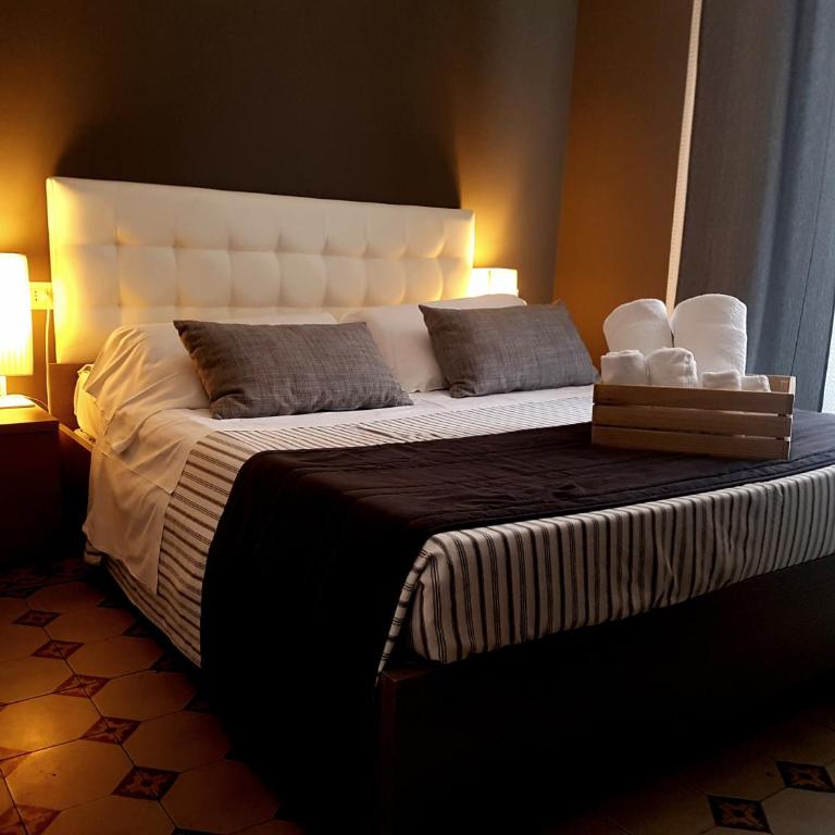 Ottomood Ala Ovest Catania Centro - Double Room with Balcony - 1