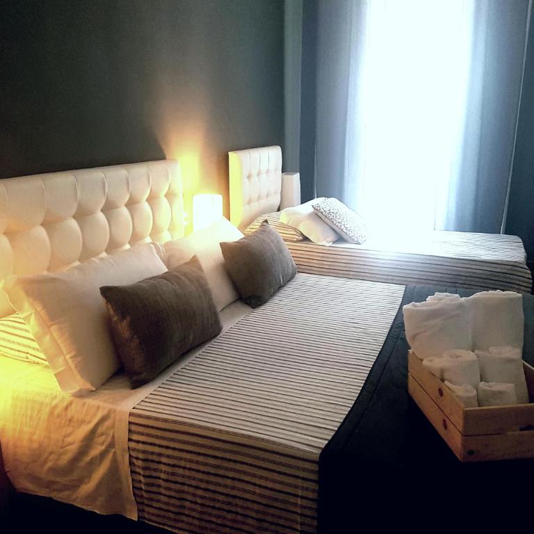 Ottomood Ala Ovest Catania Centro - Deluxe Quadruple Room with Balcony - 1